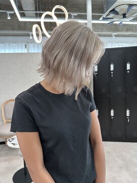 スイ(sui) シルバーベージュ