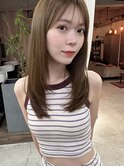レイヤーロング大人かわいいシルキーベージュ顔周りカット前髪