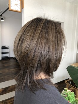 カラーストック(Color Stock)の写真/【カラー専門店】根元染め2970円◇経験豊富なカラーリストが、理想の髪色を叶えてくれる＊