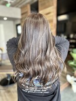 ウェリラバイハク(WeLila by haku)&nbsp;白髪ぼかし/ハイライト/レイヤーカット/髪質改善/バレイヤージュ