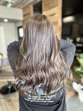 ウェリラバイハク(WeLila by haku) 白髪ぼかし/ハイライト/レイヤーカット/髪質改善/バレイヤージュ