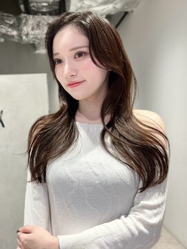 ミンクスオーバー(MINX OVER) 韓国ヘア/レイヤーカット/髪質改善/前髪顔まわりカット/縮毛矯正