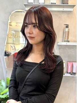 ジーナ 天神(Zina) 韓国ヘア/レイヤーカット/顔まわり/くびれヘア/ボルドーカラー