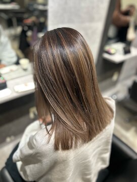 アンダーバーホワイト 鳳店(_WHITE) バレイヤージュ