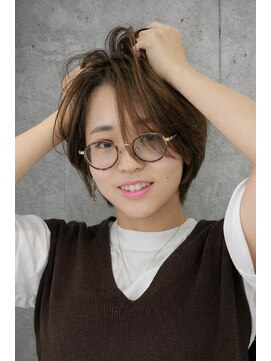 テラ(terra) ナチュラルブラウン×ショートボブ