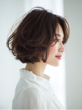 ビフィーノ リルネ(Bifino Rilune) 40代50代　大人シースルーパーマボブ