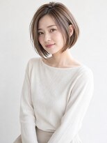チャチャブラン アミー(cha-cha Blanc Amie)&nbsp;前髪なしのすっきりレイヤーボブ