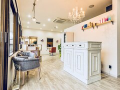 Hair Salon LHOTSE【ヘアーサロンローツェ】