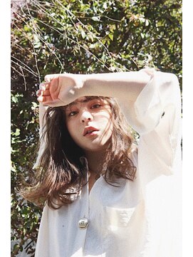 ノク(nok) アンニュイウェーブ_くびれミディマロンベージュ