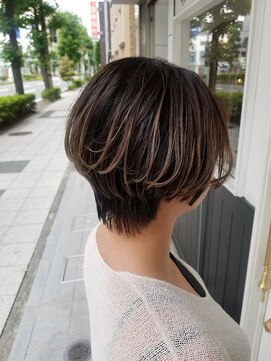 イル(iLu.) グラデーションショート