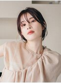 くすみベージュ韓国風巻きヘアアレンジ大人女子ウルフレイヤー