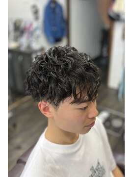 バーバーショップレノン(BARBER SHOP LENNON) スペインカール
