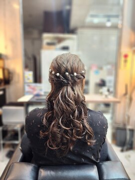 ラストーリア(La storia) ふわふわハーフアップ!♪