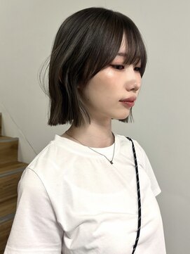 ヨーク(YOKE) 【YOKE】オリーブグレージュブリーチなしダブルカラーくびれボブ