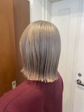 リノショアーズ ショウナン 辻堂店(RinoShores SHONAN) ダブルカラー/ハイトーン/レイヤーボブ/透明感カラー