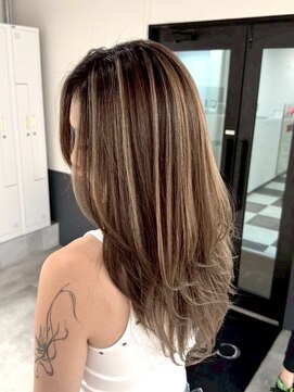 シエラ 心斎橋(CIERA.) ミルクティーベージュレイヤーカットアプリコットオレンジ