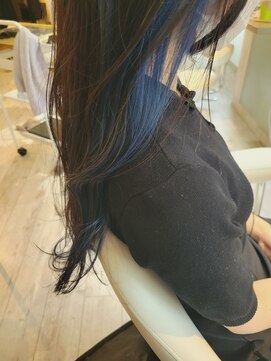 ベベ('BEBE) ロング インナーカラー