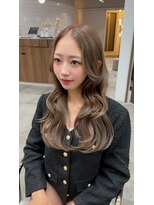 ボタン ハカタ(VOTAN hakata) 【ろみおStyle】オリーブベージュ/ブリーチあり/レイヤーカット