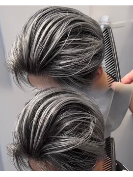 ステラ(STELLA) メンズ/バレイヤージュ/センターパート/ブリーチ&ダブルカラー