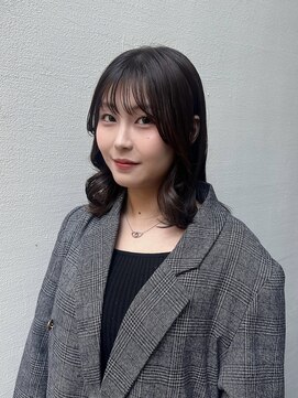 ダークブラウン