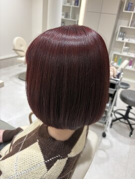 ルシエバイファブリック(Lucie by fabrique) 艶ボルドーボブ