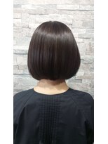 ヴィソップ(V.S.O.P)&nbsp;大人女性の丸みが絶妙な前下がりボブ