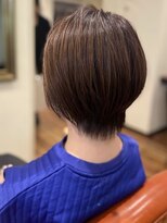 ヘアーグロウ&nbsp;30代40代50代マッシュショート丸みショート明るめブラウン関内