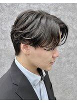 グロップ 町田(GLOP) 清潔感のある好印象フェザーパーマ