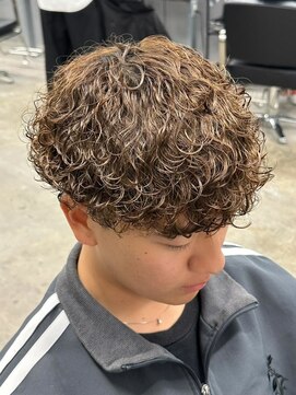 エルマーク 和歌山(L-MARK) スパイラルパーマ/ツイストパーマ/メンズ/センターパート/波巻き