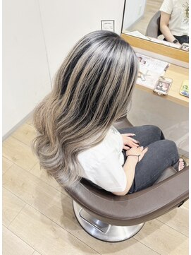 チェレ ブラン 堺東店(Chere brun) シャドールーツバレイヤージュエアタッチ・ミルクティーベージュ