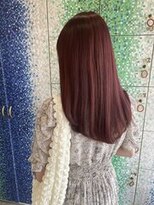 クィーンズゲート和戸店 『肌を綺麗に魅せるツヤ感カラー』