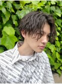 センターパートウルフサイドパートツイストスパイラルパーマ