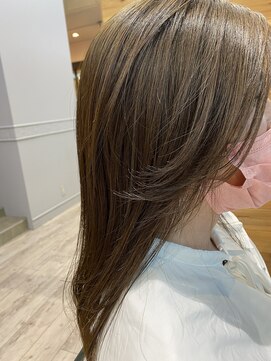 アトリエ タキ(atelier.taki) 大人のミディアムヘア/透明感カラー/垂水