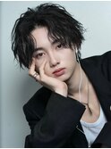 ツイストスパイラルパーマメンズヘアセンターパートウルフカット