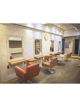 メンズ、レディースどちらのスタイルにも対応◎あなたのお悩みに寄り添ったカットを提供いたします♪