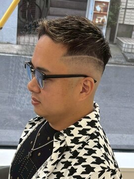 一鳳庵　【イオアン】 サイドパート フェードカット バーバースタイル