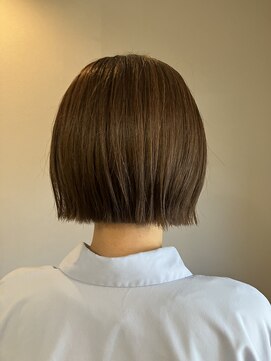 リポゾ(Riposo.) 襟足ギリギリミニボブ・ラベンダーブラウン
