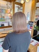 ギャラクシー ヘアードレッサーズ(galaxy hairdressers)&nbsp;大人ボブミルクティーグレージュ