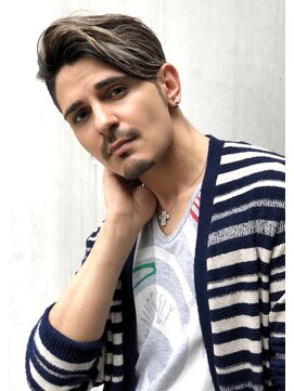 トルネード(TORNADO) 外国人風ツーブロックハイライト