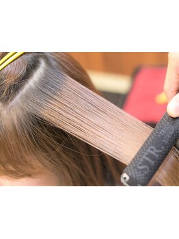 ダメージを最小限に抑えた憧れの自然なストレートを実現します☆癖毛や乾燥でお悩みの方は必見！