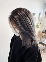 キュー(cue)&nbsp;【cue】バレイヤージュ×ホワイトグレー