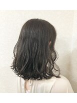 チャコールグレー こなれヘア ロブヘア ニュアンスカラー 透明感