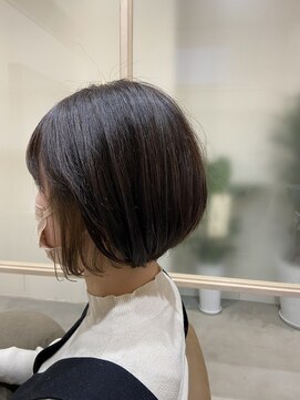 ルーム(room) 丸みショートボブ