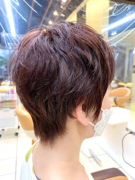 クオリス 上板橋店(QUALIS) 大人可愛い30代40代50代無造作ショート丸みベリーショート赤髪