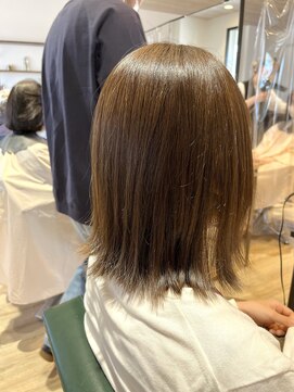 サラ(sarah) 切りっぱなしボブ/ミディアム