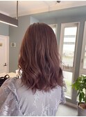 ピンクベージュ