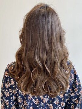 マーリー(marlee) ナチュラル巻き