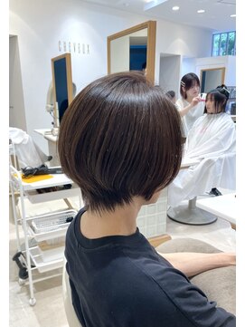 シュヴー 浦安店(CHEVEUX) 大人ナチュラルレイヤーショートボブ丸みショート30代/40代/50代