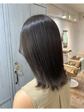 シュシュバイジャガラ 千葉駅北口店(chou chou byJAGARA) 暗めオリーブカラー【chouchou千葉・千葉駅】