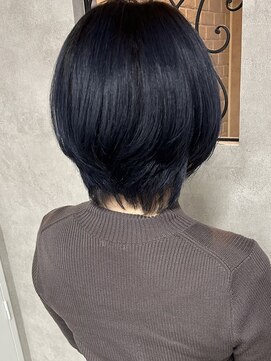 ルノン シェリー(LUNON cheliy) ネイビーカラー/ケアブリーチ/ショート/韓国